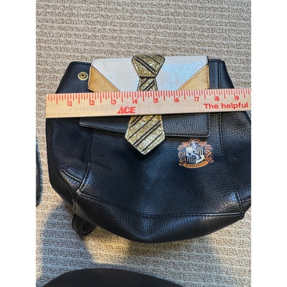 Harry Potter Danielle Nicole Hufflepuff Mini Backpack and Crossbody Bag Bundle - Picture 9 of 12